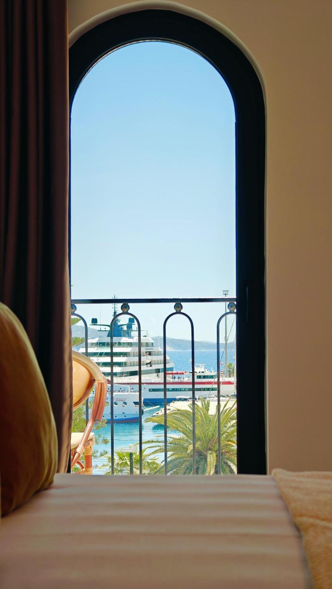 Villa Margarit Boutique Hotel Sarandë Eksteriør bilde